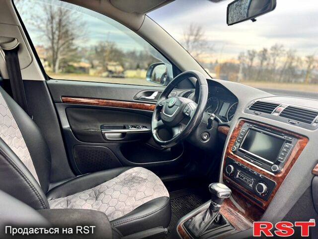 Серый Шкода Октавия, объемом двигателя 2 л и пробегом 295 тыс. км за 9700 $, фото 7 на Automoto.ua