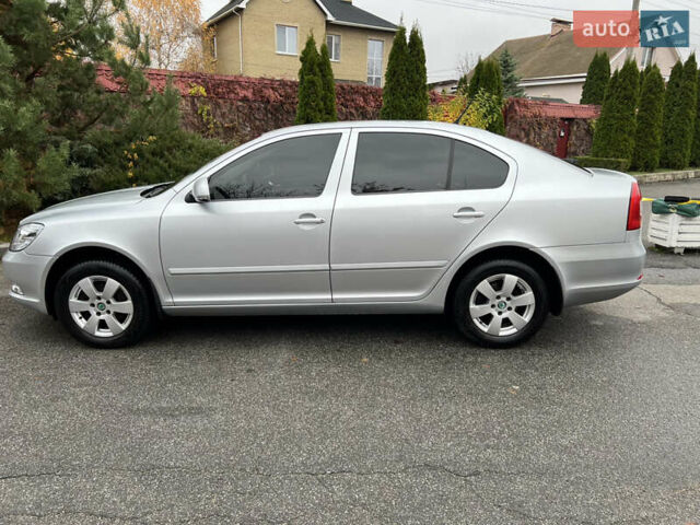 Сірий Шкода Октавія, об'ємом двигуна 1.8 л та пробігом 101 тис. км за 8950 $, фото 7 на Automoto.ua