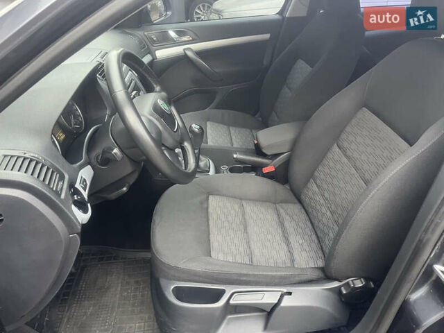 Шкода Октавія 2012 у Нежине на Automoto.ua Сірий Шкода Октавія, об'ємом двигуна 1.6 л та пробігом 215 тис. км за 8700 $, фото 8 на Automoto.ua