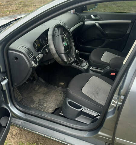 Серый Шкода Октавия, объемом двигателя 1.9 л и пробегом 290 тыс. км за 6400 $, фото 14 на Automoto.ua