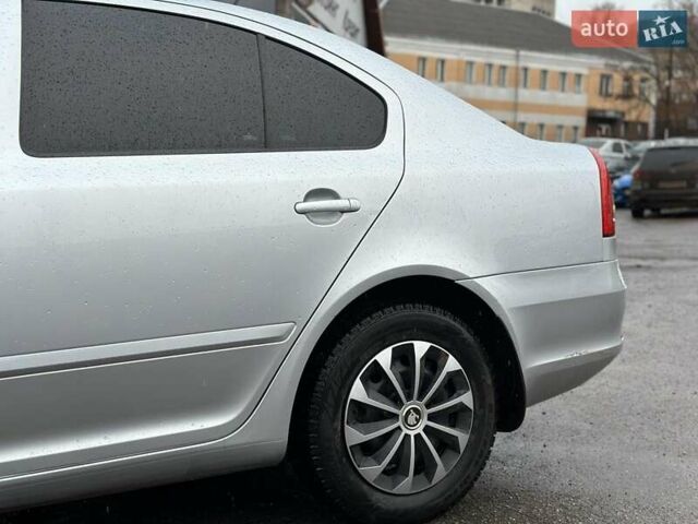 Сірий Шкода Октавія, об'ємом двигуна 1.4 л та пробігом 196 тис. км за 7440 $, фото 5 на Automoto.ua