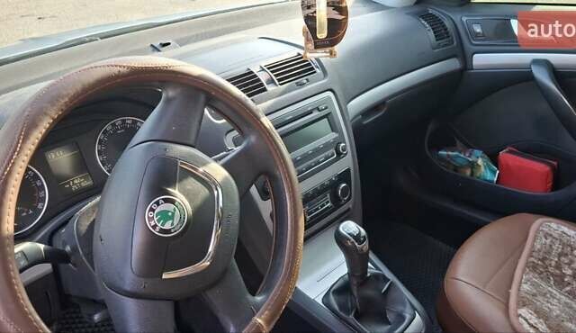 Серый Шкода Октавия, объемом двигателя 1.9 л и пробегом 257 тыс. км за 7999 $, фото 10 на Automoto.ua