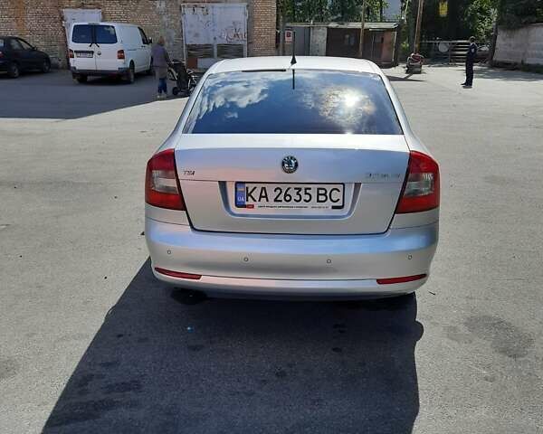 Серый Шкода Октавия, объемом двигателя 1.8 л и пробегом 199 тыс. км за 8500 $, фото 2 на Automoto.ua