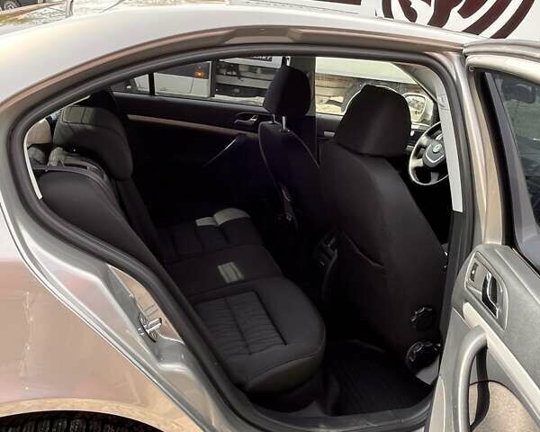 Серый Шкода Октавия, объемом двигателя 1.8 л и пробегом 129 тыс. км за 6900 $, фото 42 на Automoto.ua