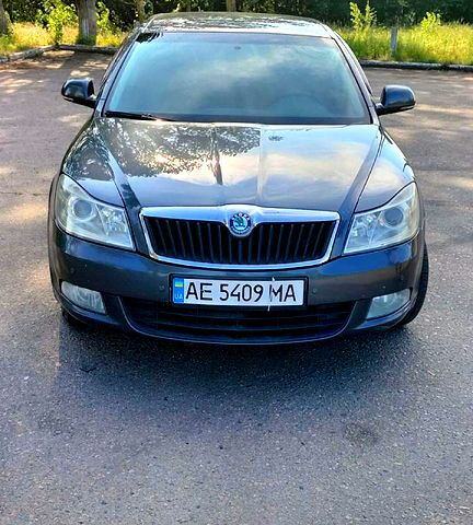 Серый Шкода Октавия, объемом двигателя 1.8 л и пробегом 194 тыс. км за 8000 $, фото 1 на Automoto.ua