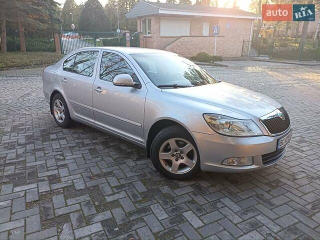 Сірий Шкода Октавія, об'ємом двигуна 1.6 л та пробігом 230 тис. км за 7777 $, фото 4 на Automoto.ua