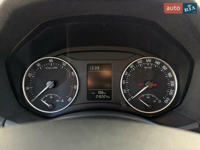 Серый Шкода Октавия, объемом двигателя 1.6 л и пробегом 246 тыс. км за 7999 $, фото 41 на Automoto.ua