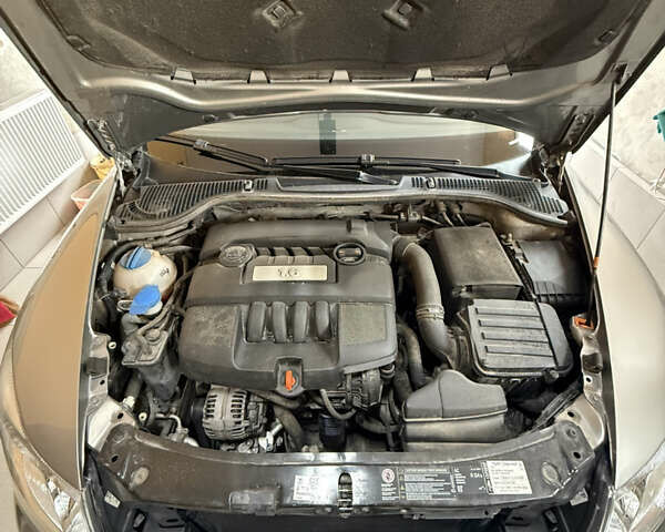 Серый Шкода Октавия, объемом двигателя 1.6 л и пробегом 150 тыс. км за 8900 $, фото 35 на Automoto.ua