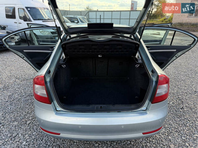 Серый Шкода Октавия, объемом двигателя 1.6 л и пробегом 246 тыс. км за 7999 $, фото 32 на Automoto.ua