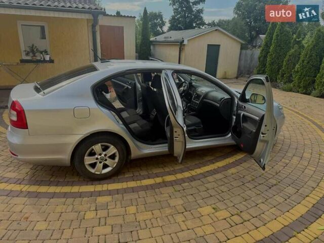 Серый Шкода Октавия, объемом двигателя 1.8 л и пробегом 263 тыс. км за 7200 $, фото 8 на Automoto.ua
