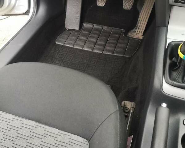 Сірий Шкода Октавія, об'ємом двигуна 1.6 л та пробігом 252 тис. км за 8500 $, фото 2 на Automoto.ua