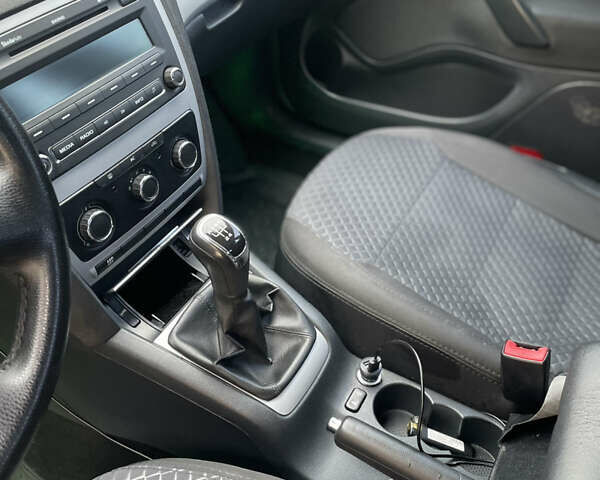 Сірий Шкода Октавія, об'ємом двигуна 1.6 л та пробігом 175 тис. км за 7600 $, фото 11 на Automoto.ua