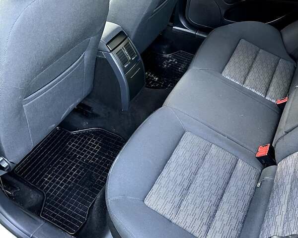 Сірий Шкода Октавія, об'ємом двигуна 1.6 л та пробігом 217 тис. км за 9700 $, фото 10 на Automoto.ua