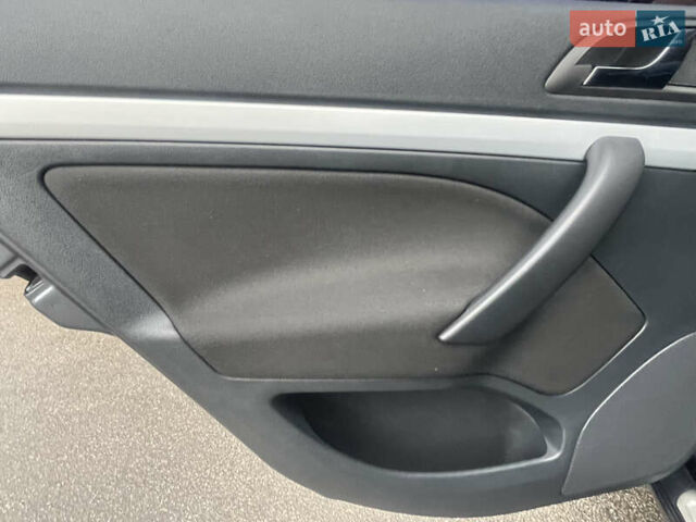 Шкода Октавія 2012 у Нежине на Automoto.ua Сірий Шкода Октавія, об'ємом двигуна 1.6 л та пробігом 215 тис. км за 8700 $, фото 21 на Automoto.ua