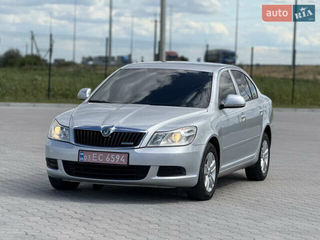 Сірий Шкода Октавія, об'ємом двигуна 0 л та пробігом 252 тис. км за 7499 $, фото 17 на Automoto.ua