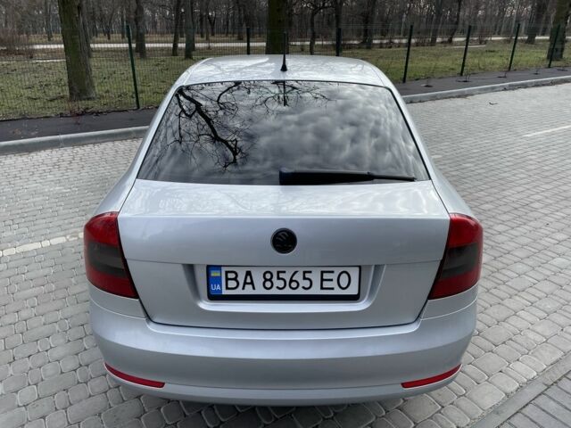 Шкода Октавия 2012 в Кропивницком (Кировограде) на Automoto.ua Серый Шкода Октавия, объемом двигателя 1.8 л и пробегом 220 тыс. км за 8499 $, фото 5 на Automoto.ua