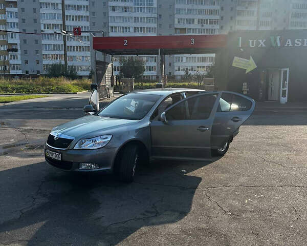 Сірий Шкода Октавія, об'ємом двигуна 1.8 л та пробігом 96 тис. км за 8499 $, фото 14 на Automoto.ua