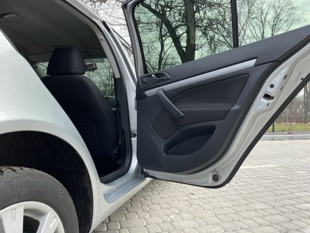 Шкода Октавия 2012 в Кропивницком (Кировограде) на Automoto.ua Серый Шкода Октавия, объемом двигателя 1.8 л и пробегом 220 тыс. км за 8499 $, фото 12 на Automoto.ua