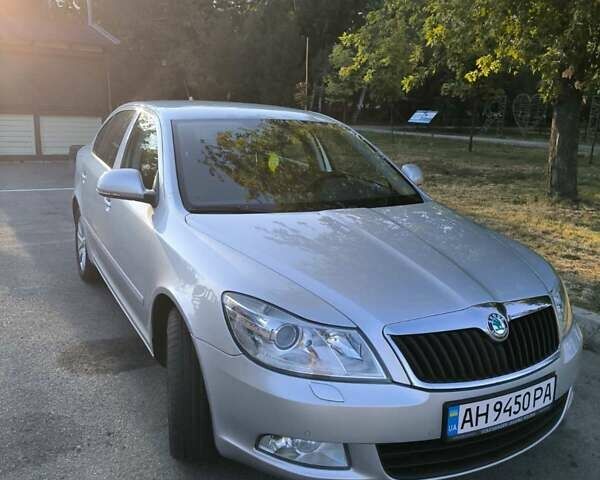 Серый Шкода Октавия, объемом двигателя 1.6 л и пробегом 235 тыс. км за 8750 $, фото 1 на Automoto.ua