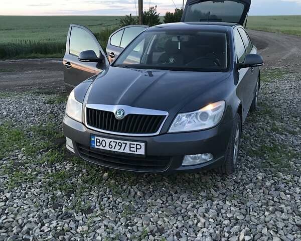 Серый Шкода Октавия, объемом двигателя 1.8 л и пробегом 172 тыс. км за 8200 $, фото 11 на Automoto.ua