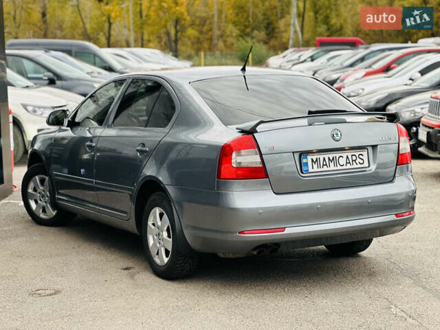 Серый Шкода Октавия, объемом двигателя 1.8 л и пробегом 245 тыс. км за 8400 $, фото 8 на Automoto.ua