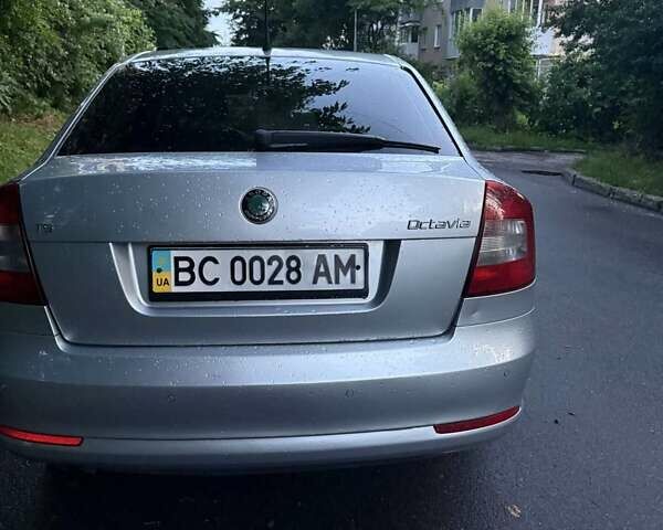 Серый Шкода Октавия, объемом двигателя 1.8 л и пробегом 330 тыс. км за 6800 $, фото 3 на Automoto.ua