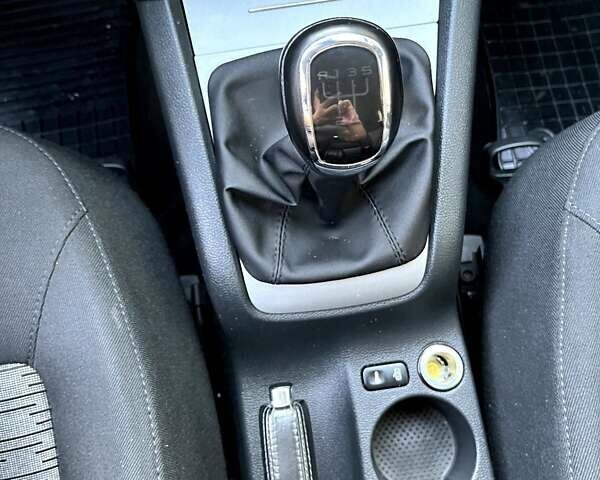 Сірий Шкода Октавія, об'ємом двигуна 1.6 л та пробігом 217 тис. км за 9700 $, фото 6 на Automoto.ua