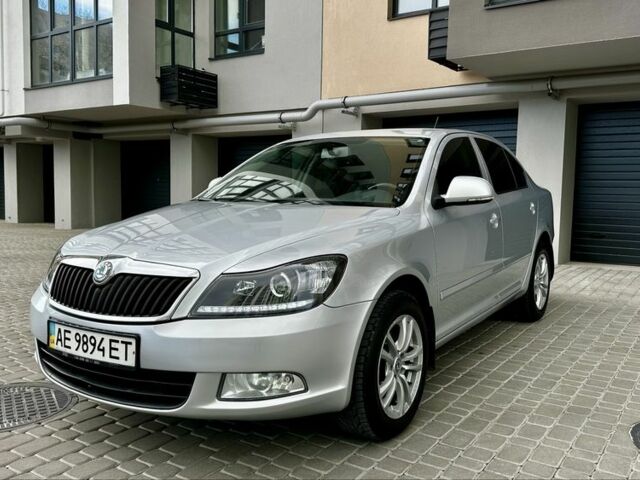 Серый Шкода Октавия, объемом двигателя 1.8 л и пробегом 370 тыс. км за 8200 $, фото 9 на Automoto.ua