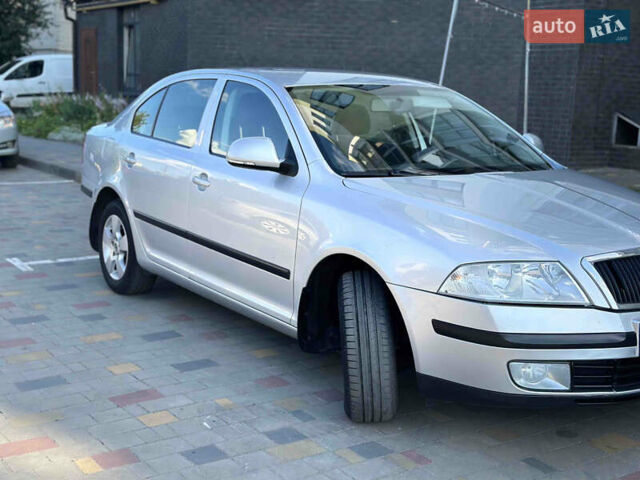 Сірий Шкода Октавія, об'ємом двигуна 1.6 л та пробігом 200 тис. км за 7800 $, фото 7 на Automoto.ua