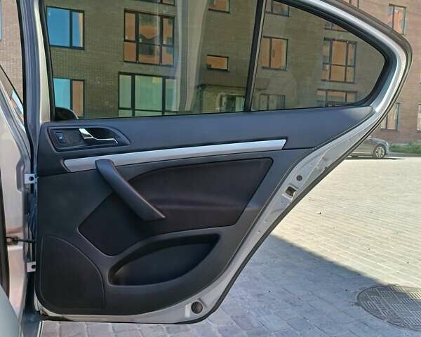 Сірий Шкода Октавія, об'ємом двигуна 1.8 л та пробігом 148 тис. км за 9200 $, фото 22 на Automoto.ua