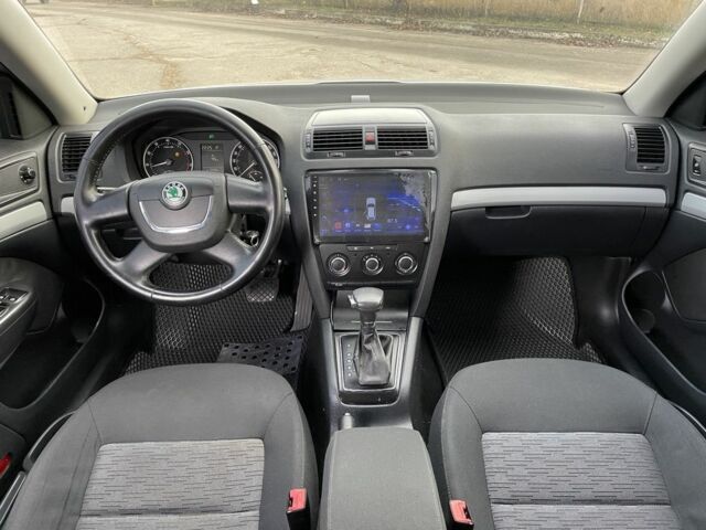 Сірий Шкода Октавія, об'ємом двигуна 1.8 л та пробігом 250 тис. км за 8550 $, фото 8 на Automoto.ua