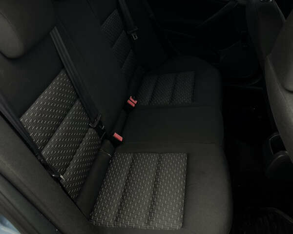 Серый Шкода Октавия, объемом двигателя 1.6 л и пробегом 280 тыс. км за 7500 $, фото 10 на Automoto.ua