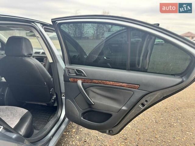 Серый Шкода Октавия, объемом двигателя 1.97 л и пробегом 295 тыс. км за 9700 $, фото 9 на Automoto.ua