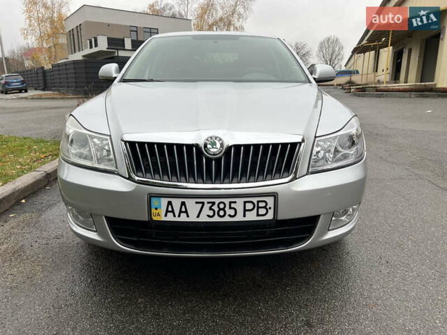Сірий Шкода Октавія, об'ємом двигуна 1.8 л та пробігом 101 тис. км за 8950 $, фото 1 на Automoto.ua