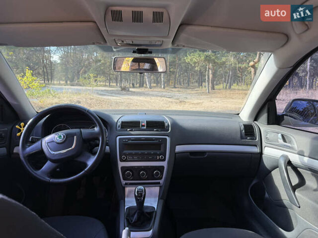 Шкода Октавия 2012 в Днепре (Днепропетровске) на Automoto.ua Серый Шкода Октавия, объемом двигателя 1.8 л и пробегом 241 тыс. км за 7500 $, фото 12 на Automoto.ua
