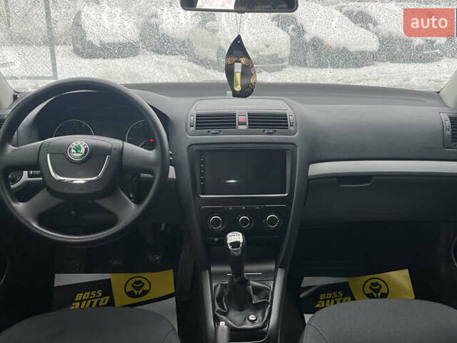 Сірий Шкода Октавія, об'ємом двигуна 1.8 л та пробігом 182 тис. км за 8600 $, фото 8 на Automoto.ua