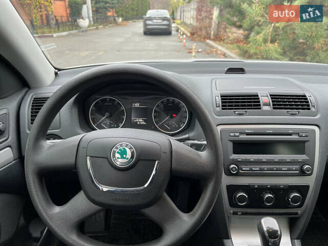 Сірий Шкода Октавія, об'ємом двигуна 1.8 л та пробігом 101 тис. км за 8950 $, фото 10 на Automoto.ua