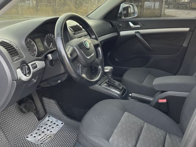 Сірий Шкода Октавія, об'ємом двигуна 1.8 л та пробігом 250 тис. км за 8550 $, фото 9 на Automoto.ua