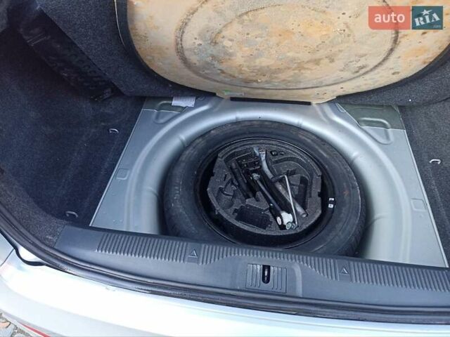 Сірий Шкода Октавія, об'ємом двигуна 1.6 л та пробігом 230 тис. км за 7777 $, фото 25 на Automoto.ua