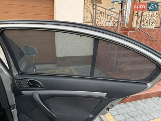 Серый Шкода Октавия, объемом двигателя 1.6 л и пробегом 150 тыс. км за 8900 $, фото 10 на Automoto.ua