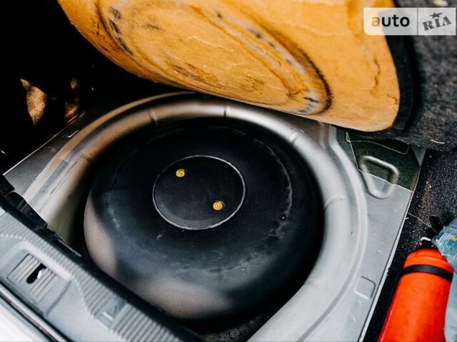 Сірий Шкода Октавія, об'ємом двигуна 1.6 л та пробігом 251 тис. км за 7600 $, фото 41 на Automoto.ua