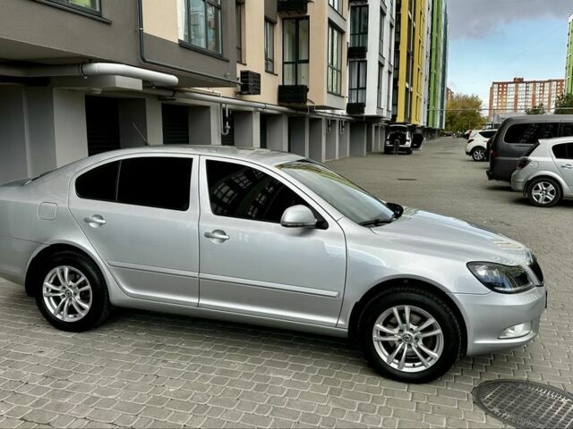 Серый Шкода Октавия, объемом двигателя 1.8 л и пробегом 370 тыс. км за 8200 $, фото 7 на Automoto.ua