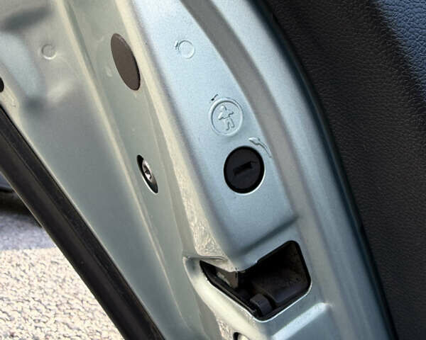 Серый Шкода Октавия, объемом двигателя 1.6 л и пробегом 246 тыс. км за 7999 $, фото 22 на Automoto.ua