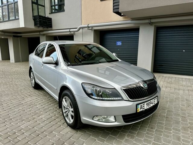 Серый Шкода Октавия, объемом двигателя 1.8 л и пробегом 370 тыс. км за 8200 $, фото 6 на Automoto.ua