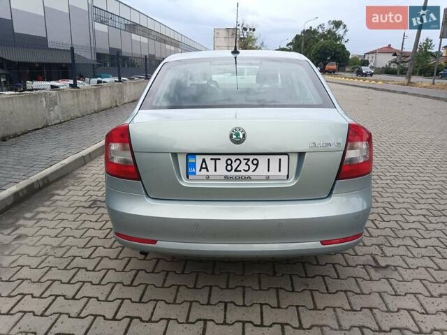 Серый Шкода Октавия, объемом двигателя 1.2 л и пробегом 182 тыс. км за 9000 $, фото 1 на Automoto.ua