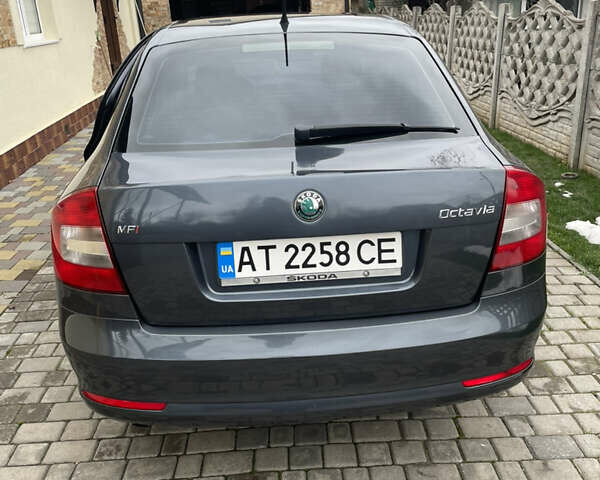 Сірий Шкода Октавія, об'ємом двигуна 1.6 л та пробігом 175 тис. км за 7600 $, фото 17 на Automoto.ua