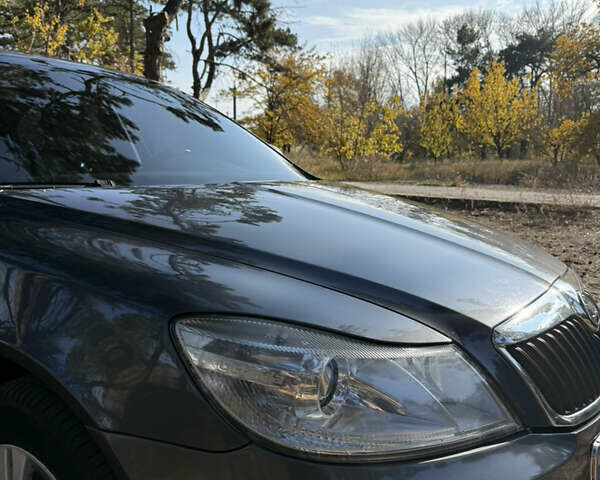 Шкода Октавия 2012 в Днепре (Днепропетровске) на Automoto.ua Серый Шкода Октавия, объемом двигателя 1.8 л и пробегом 241 тыс. км за 7500 $, фото 2 на Automoto.ua