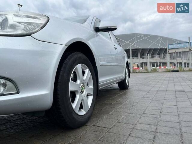 Сірий Шкода Октавія, об'ємом двигуна 1.6 л та пробігом 211 тис. км за 9400 $, фото 5 на Automoto.ua