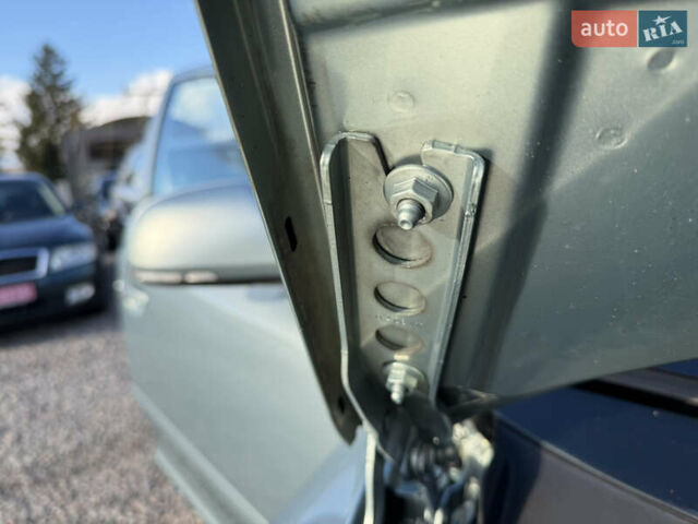 Серый Шкода Октавия, объемом двигателя 1.6 л и пробегом 246 тыс. км за 7999 $, фото 47 на Automoto.ua