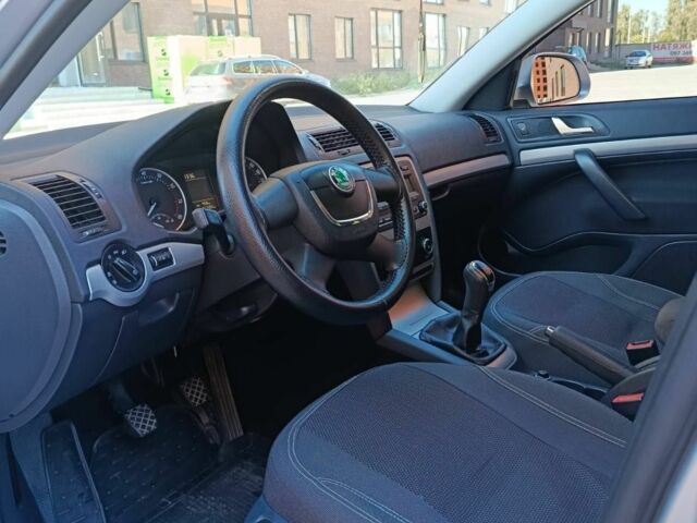 Серый Шкода Октавия, объемом двигателя 1.8 л и пробегом 148 тыс. км за 9200 $, фото 9 на Automoto.ua